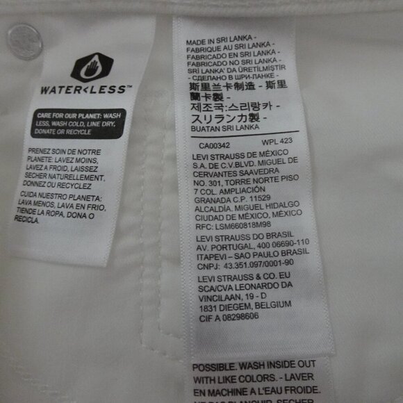Levi's 311 Shaping Skinny Jeans Women's Size 18 White Denim Stretch Shaping - Picture 10 of 12
